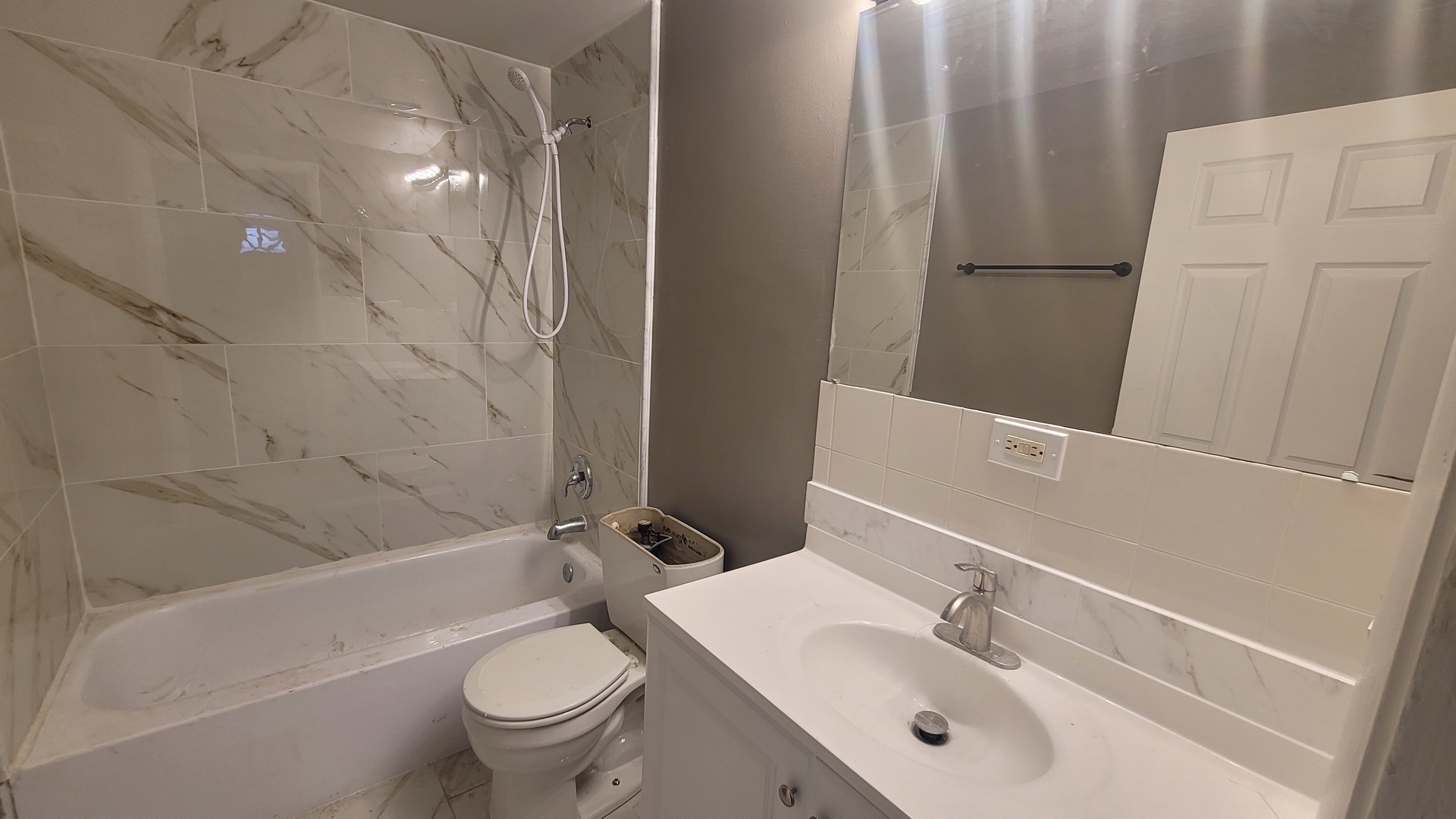 1304 Yarmouth Court #1304, Schaumburg, IL 60193