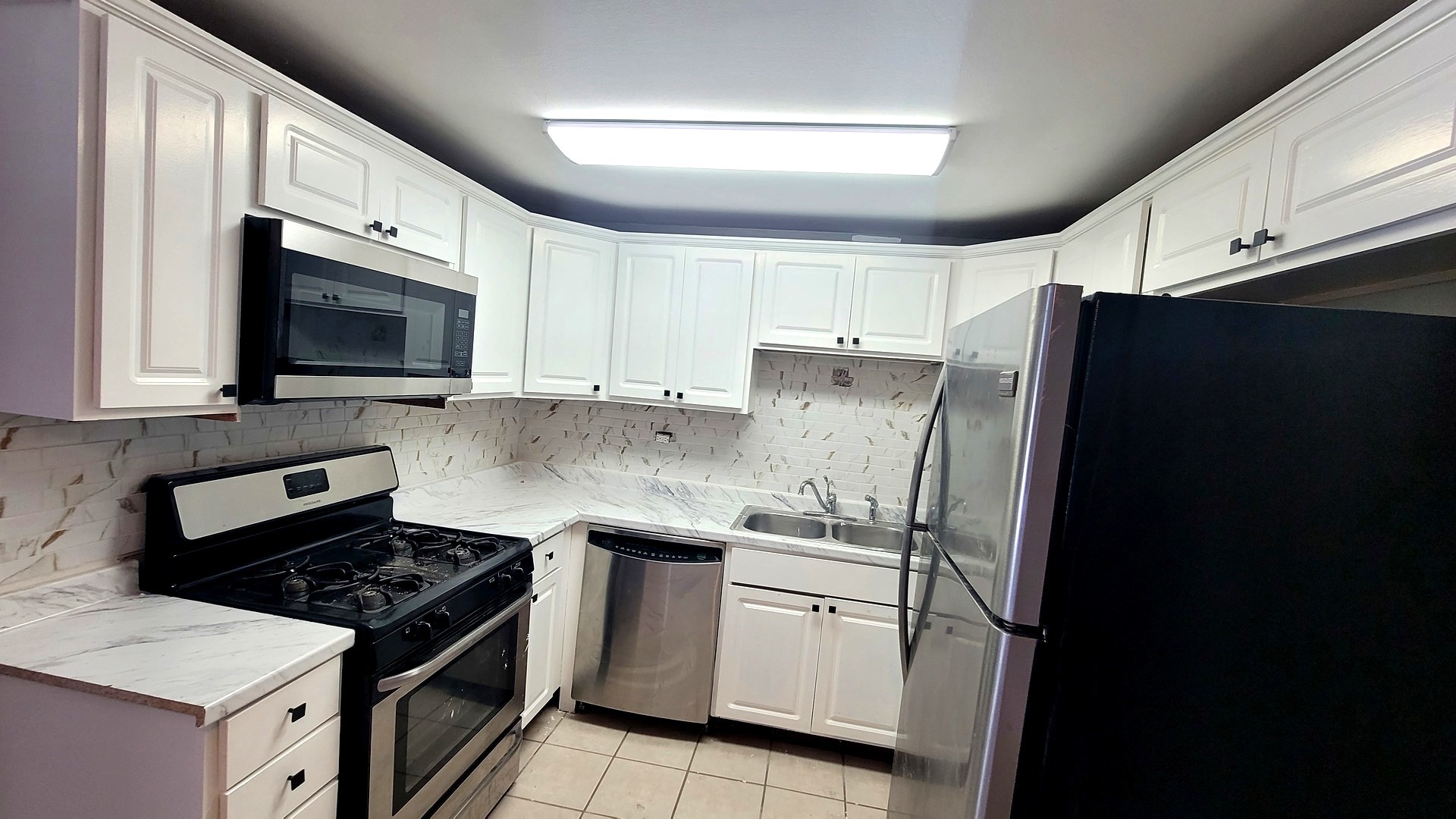 1304 Yarmouth Court #1304, Schaumburg, IL 60193