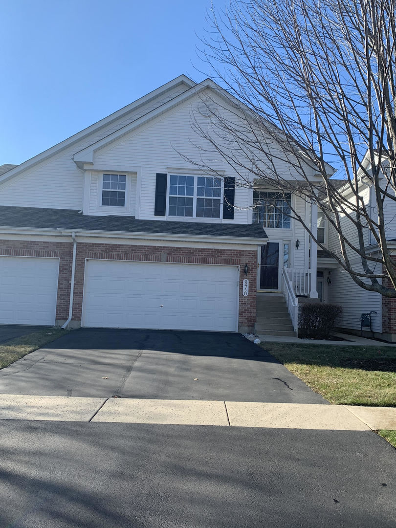 876 Stuarts Drive, St. Charles, IL 60174