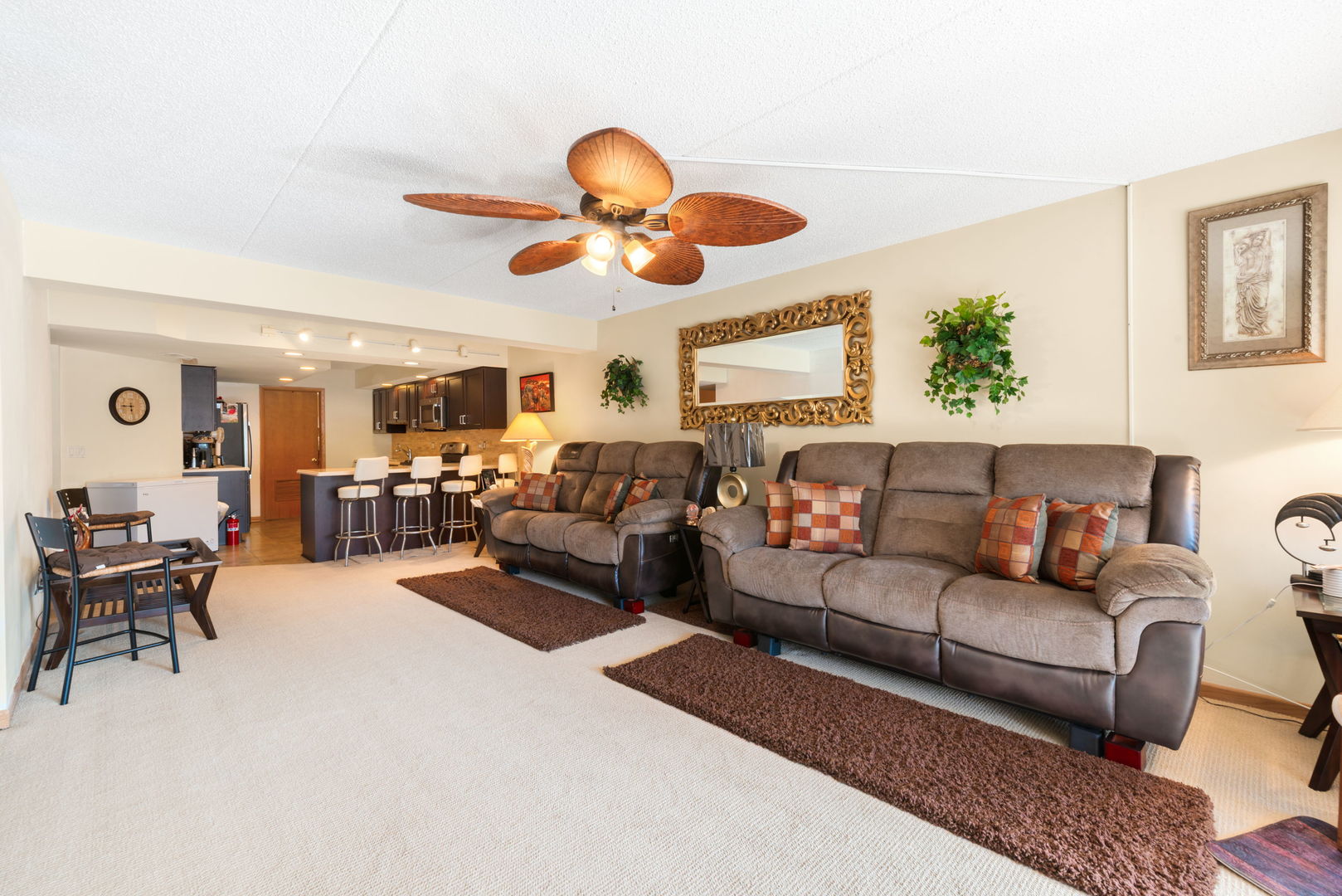 1S045 Spring Road #1D, Oakbrook Terrace, IL 60181