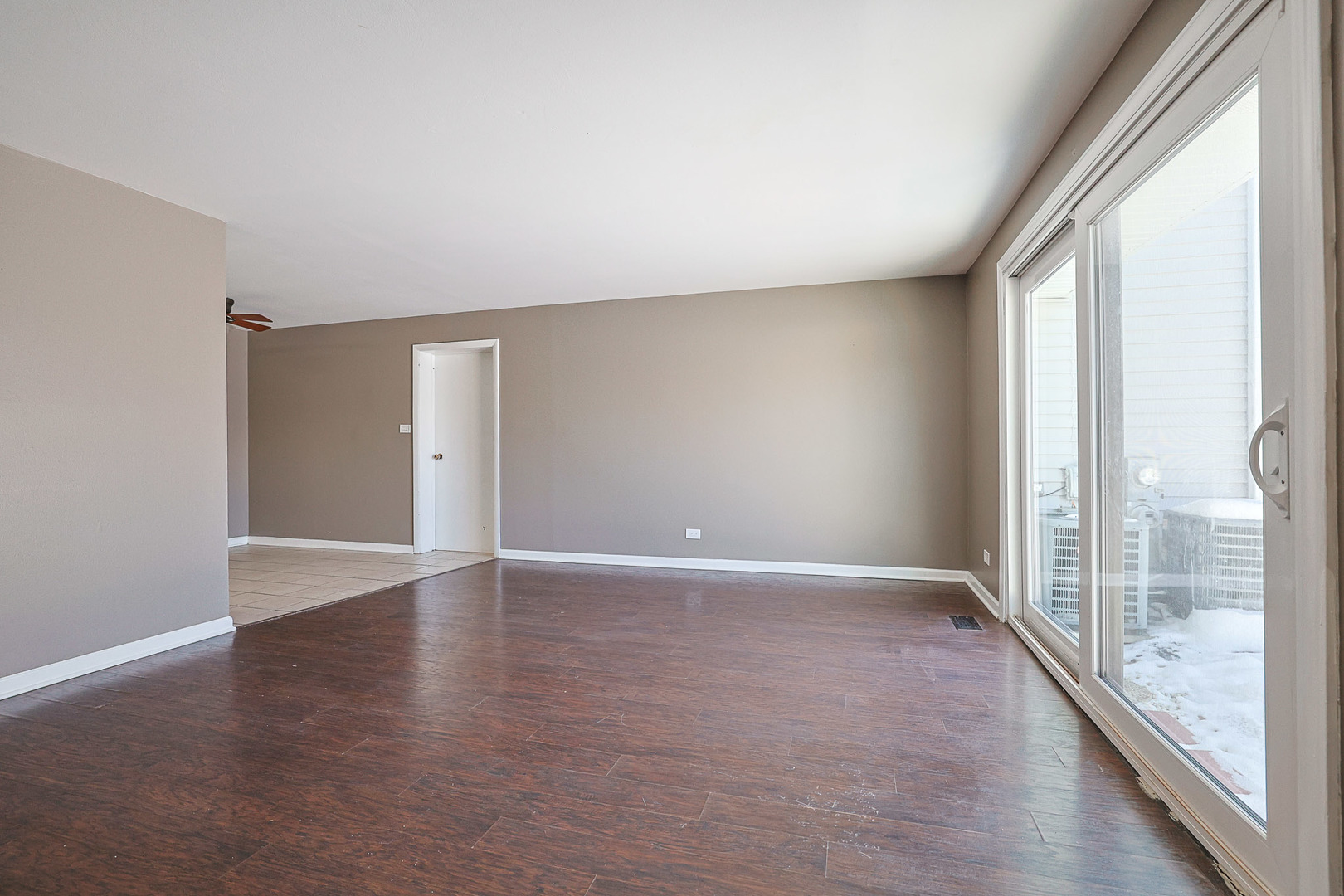 1304 Yarmouth Court #1304, Schaumburg, IL 60193