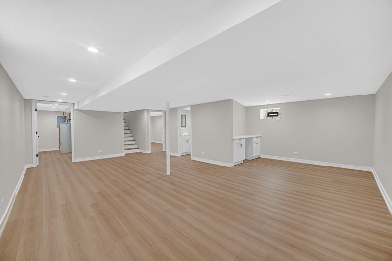 7636 W Strong Street, Norridge, IL 60706