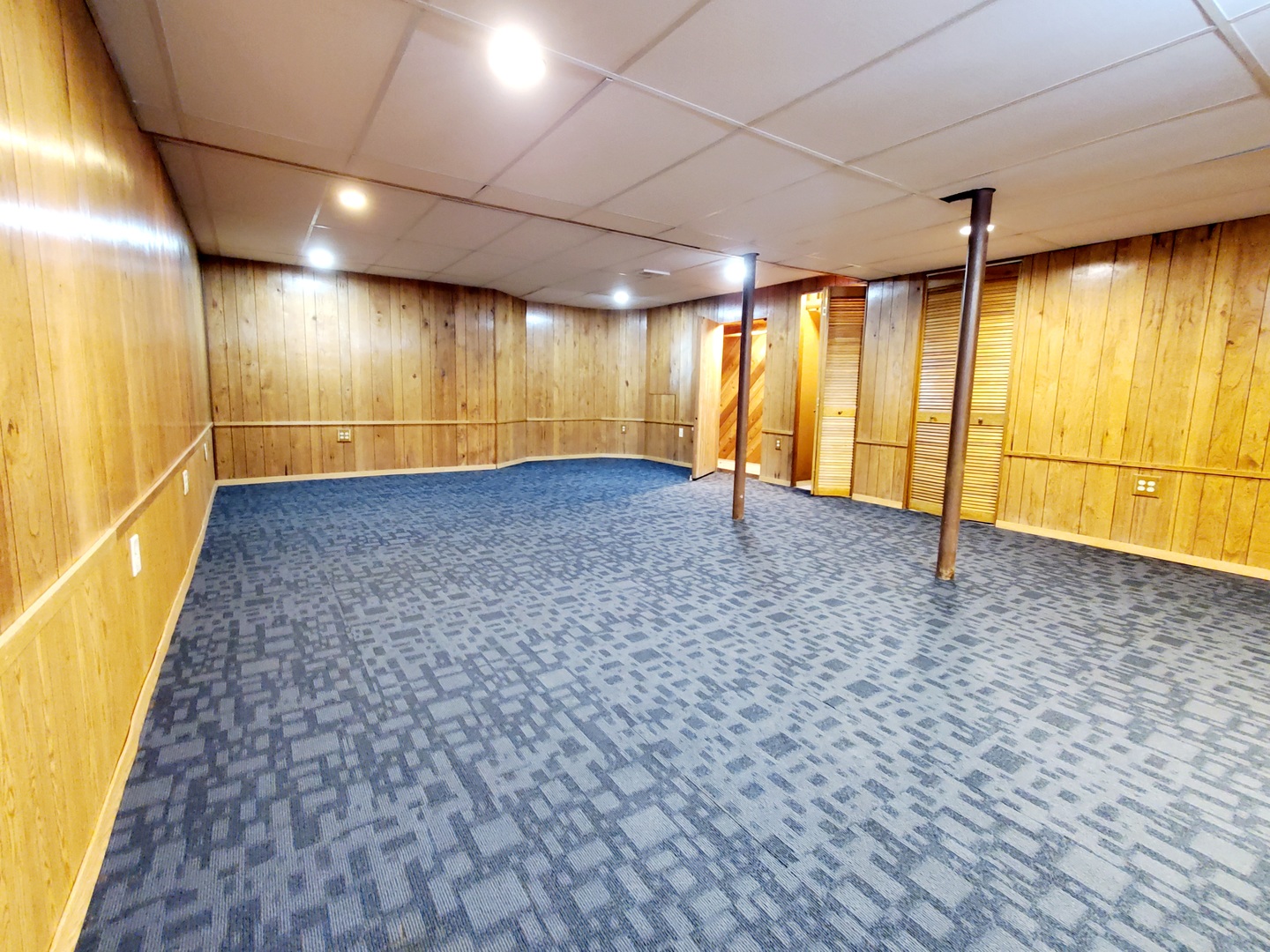 1422 N Driftwood Avenue, Palatine, IL 60067