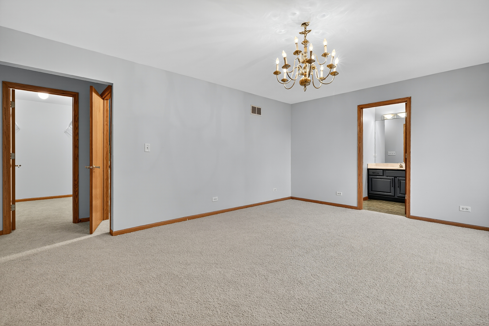 7912 W 105th Street, Palos Hills, IL 60465