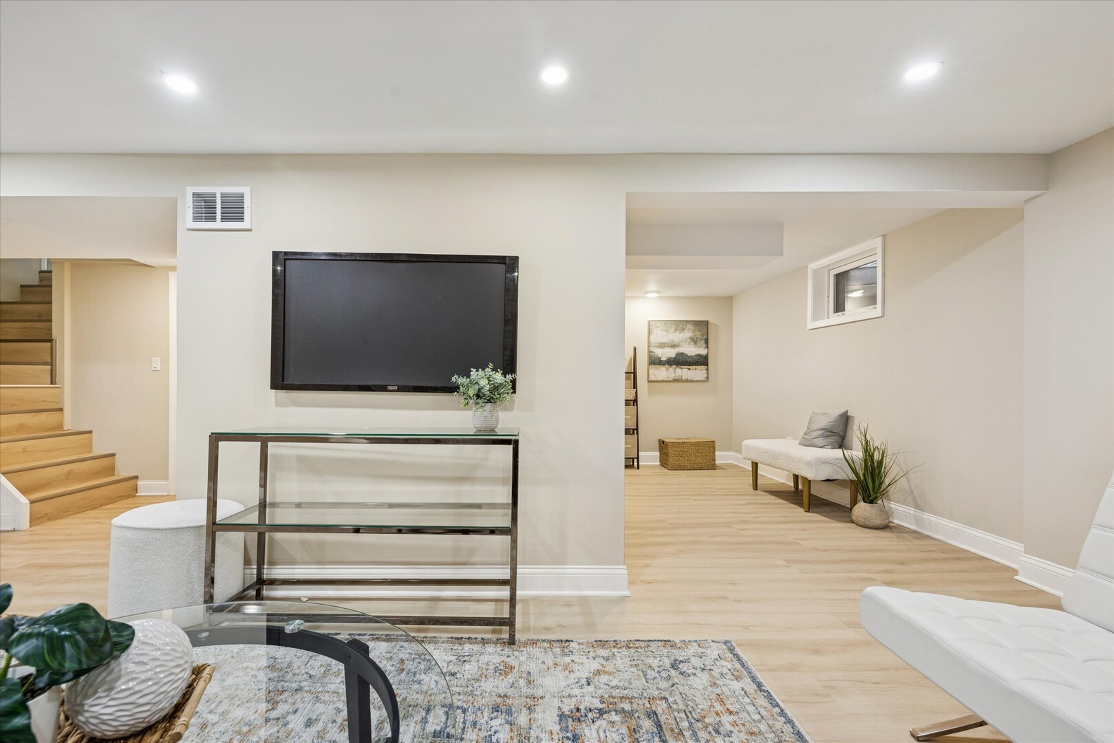 519 N Forest Avenue, Mount Prospect, IL 60056