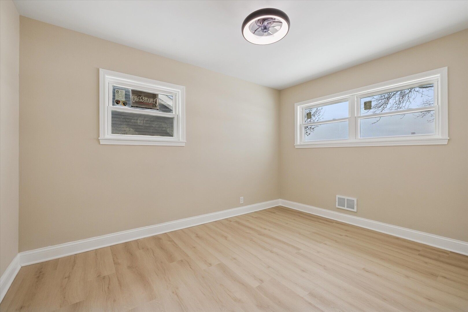 519 N Forest Avenue, Mount Prospect, IL 60056