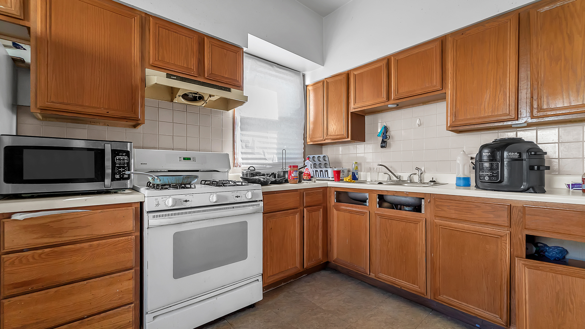 13257 S Baltimore Avenue, Chicago, IL 60633