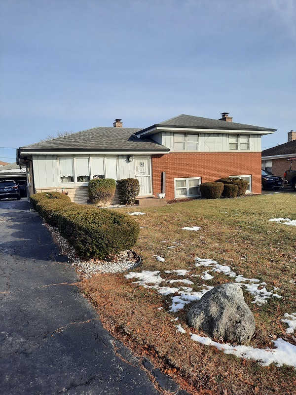 7912 W 73rd Street, Bridgeview, IL 60455