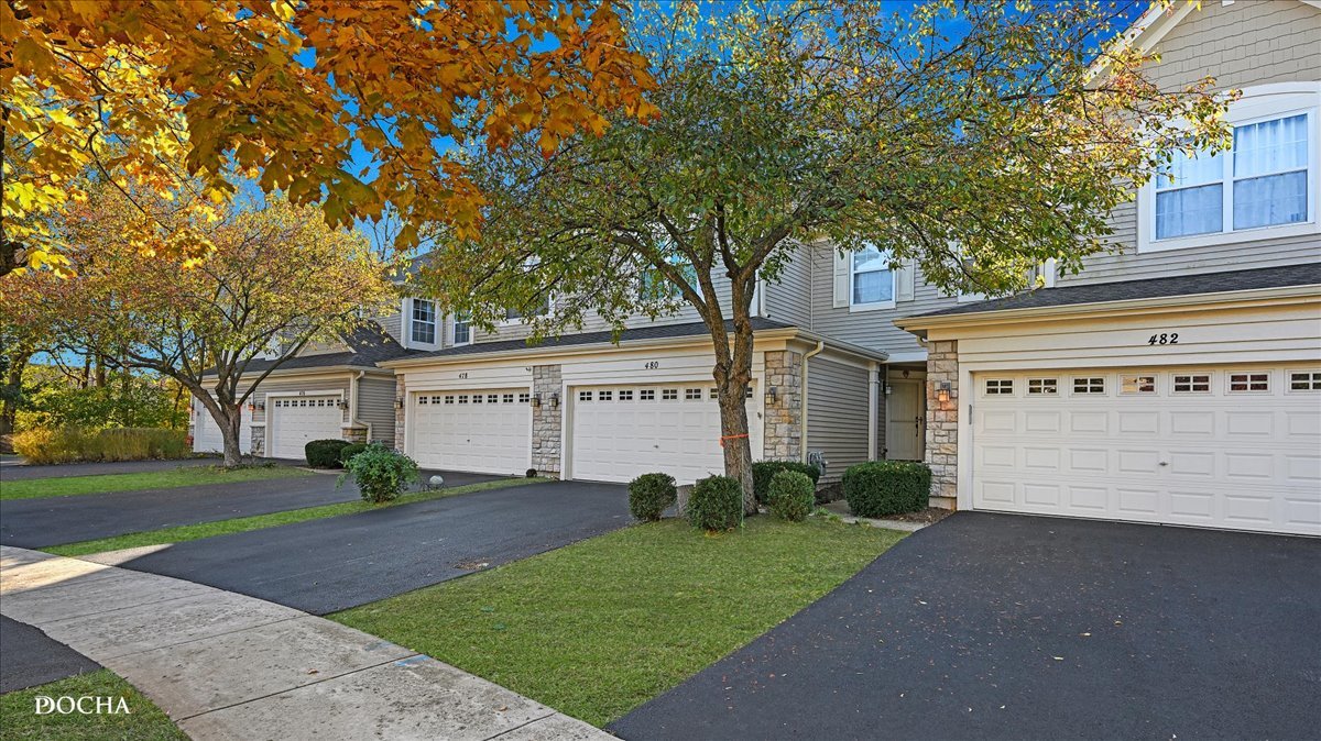 480 Vaughn Circle, Aurora, IL 60502