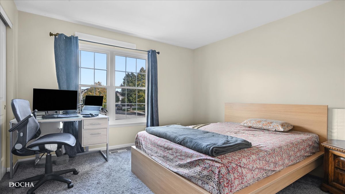 480 Vaughn Circle, Aurora, IL 60502