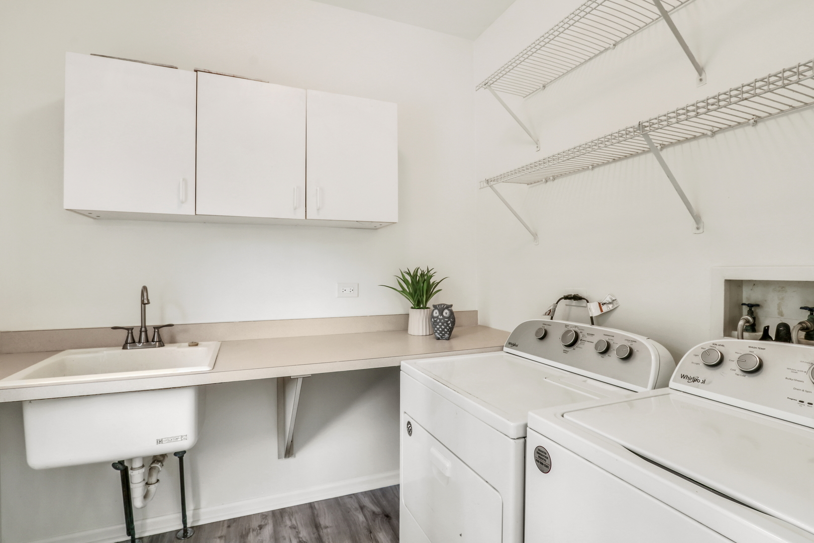 699 Snow Cap Court, Gurnee, IL 60031