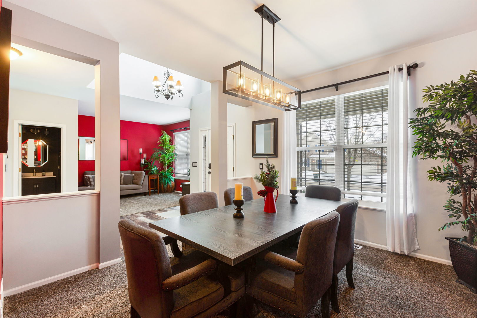 658 N Silver Leaf Lane, Round Lake, IL 60073