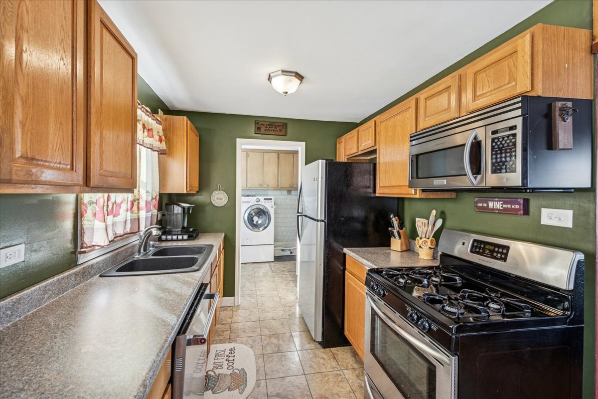 6723 Tinley Park Drive, Tinley Park, IL 60477