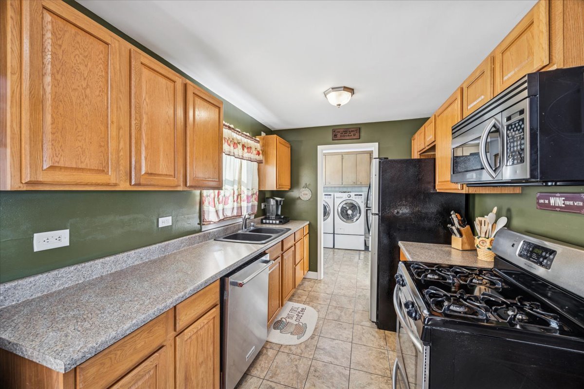 6723 Tinley Park Drive, Tinley Park, IL 60477