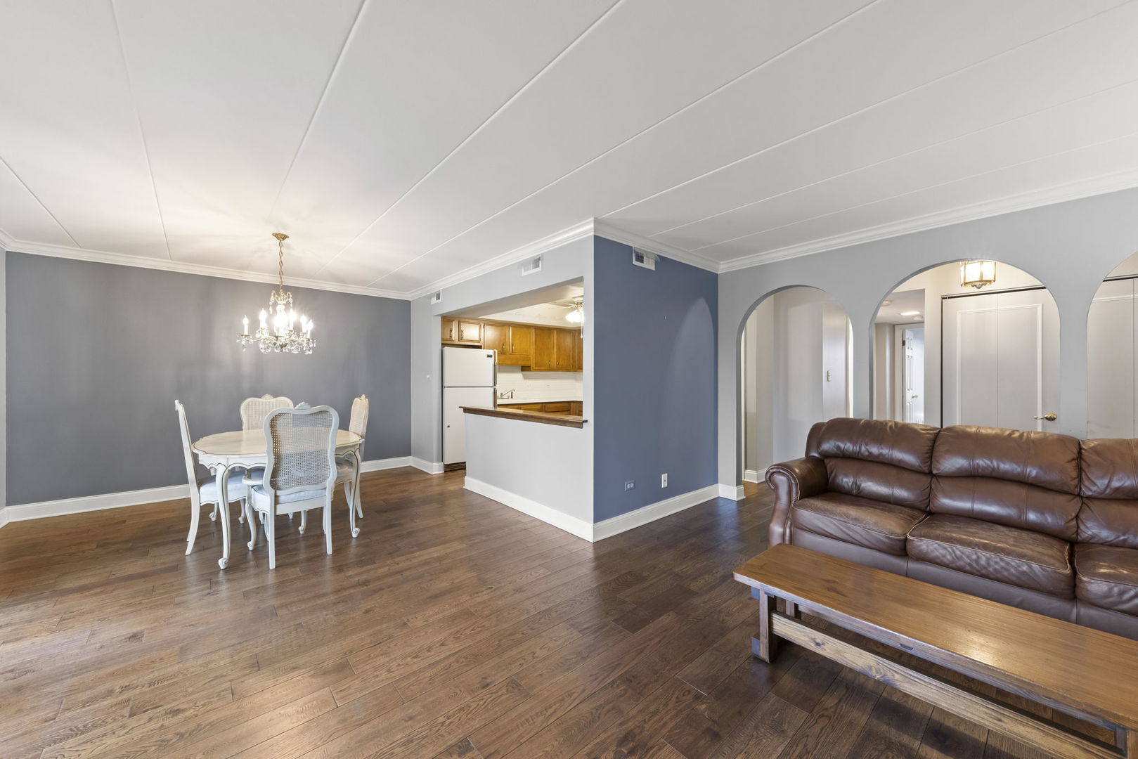 8704 Mobile Avenue #2C, Oak Lawn, IL 60453