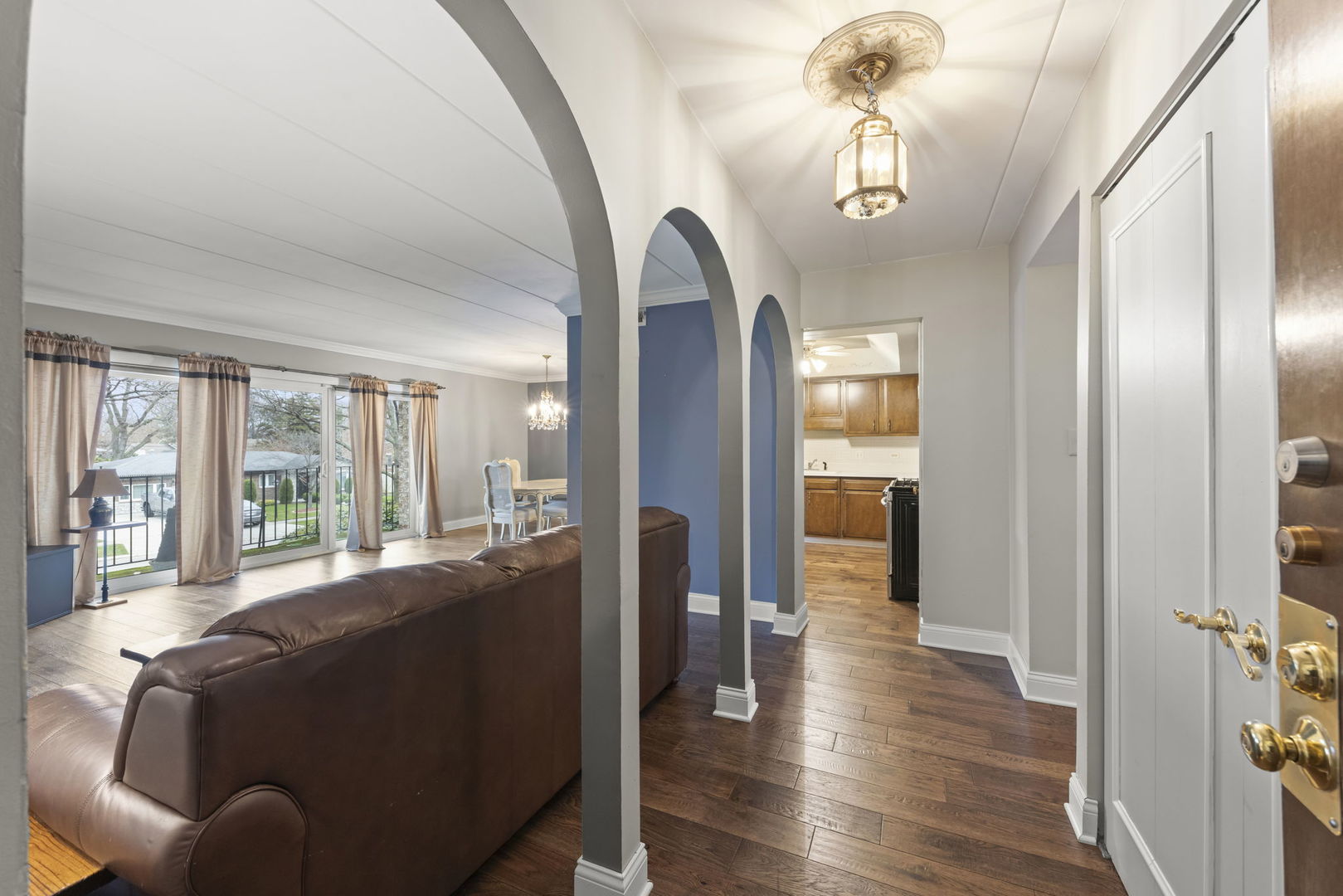 8704 Mobile Avenue #2C, Oak Lawn, IL 60453