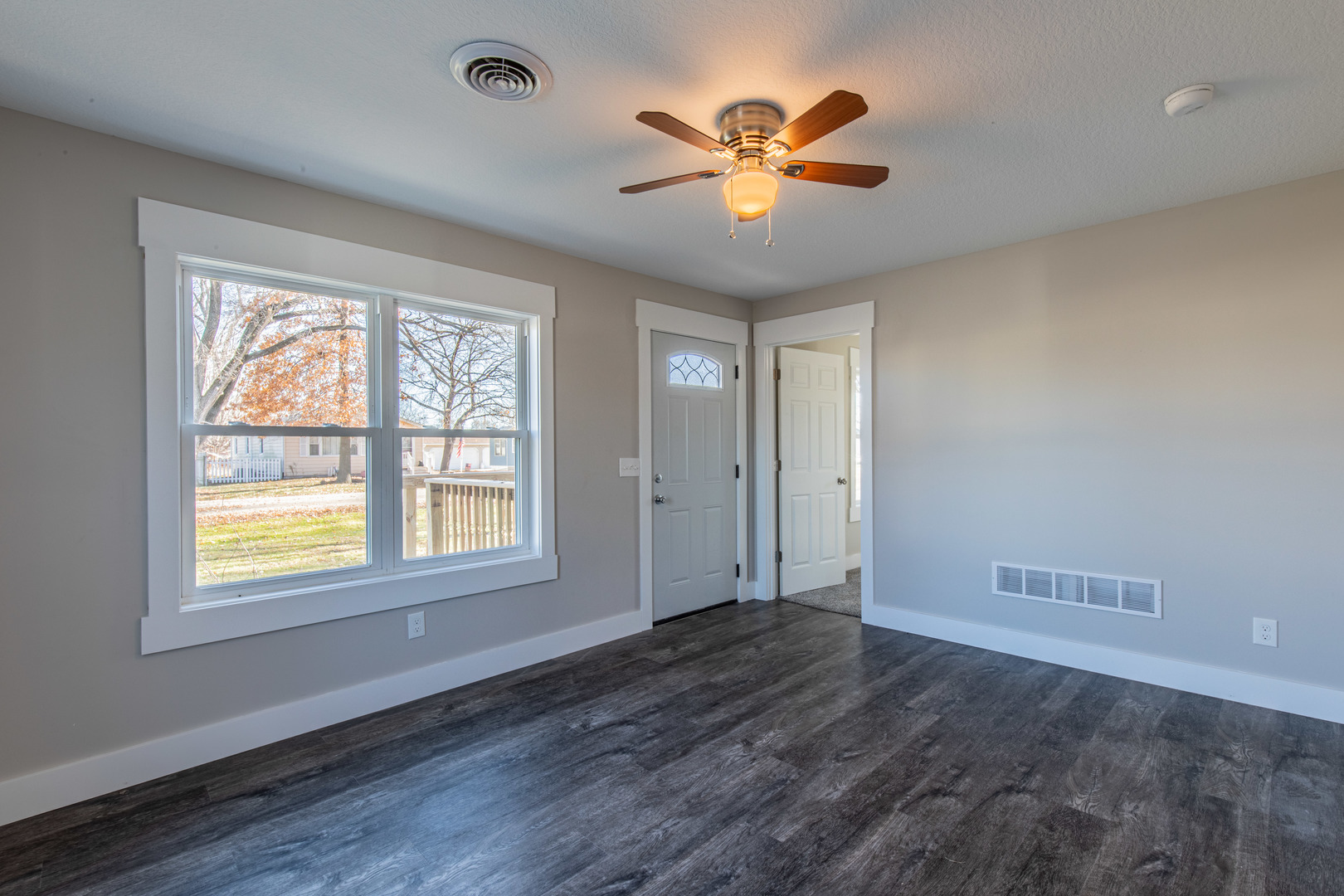 211 6th Street, Colona, IL 61241