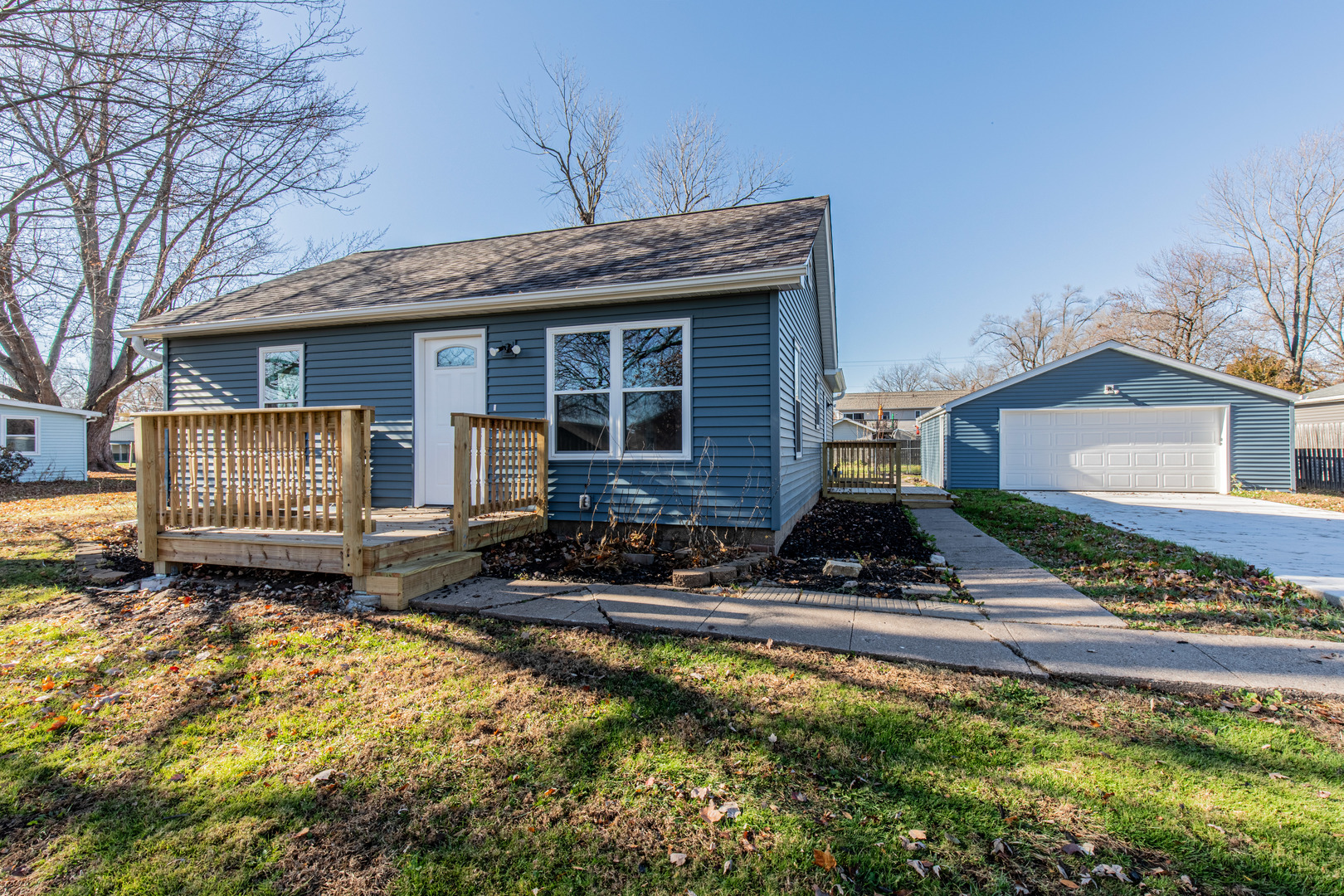 211 6th Street, Colona, IL 61241