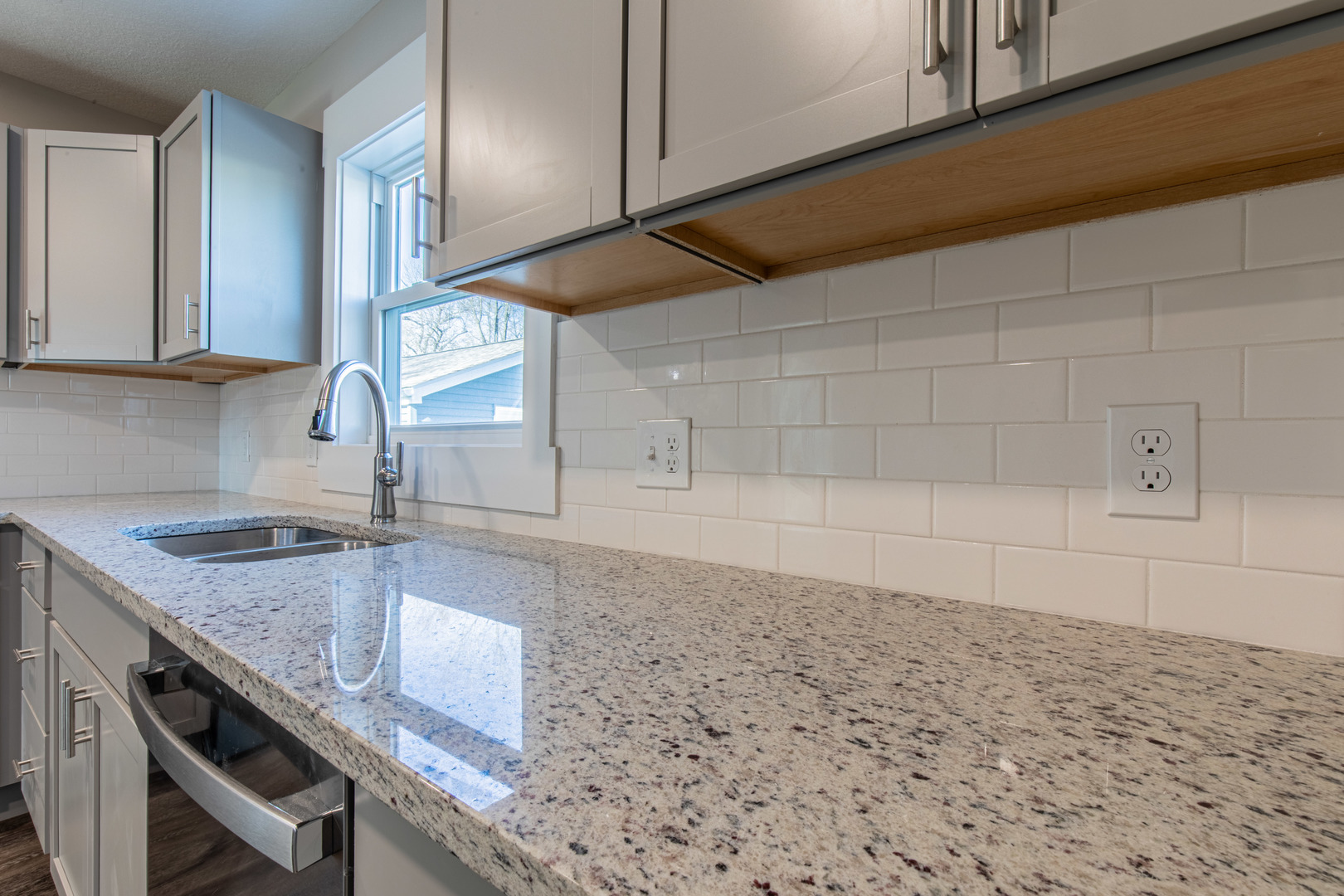 211 6th Street, Colona, IL 61241