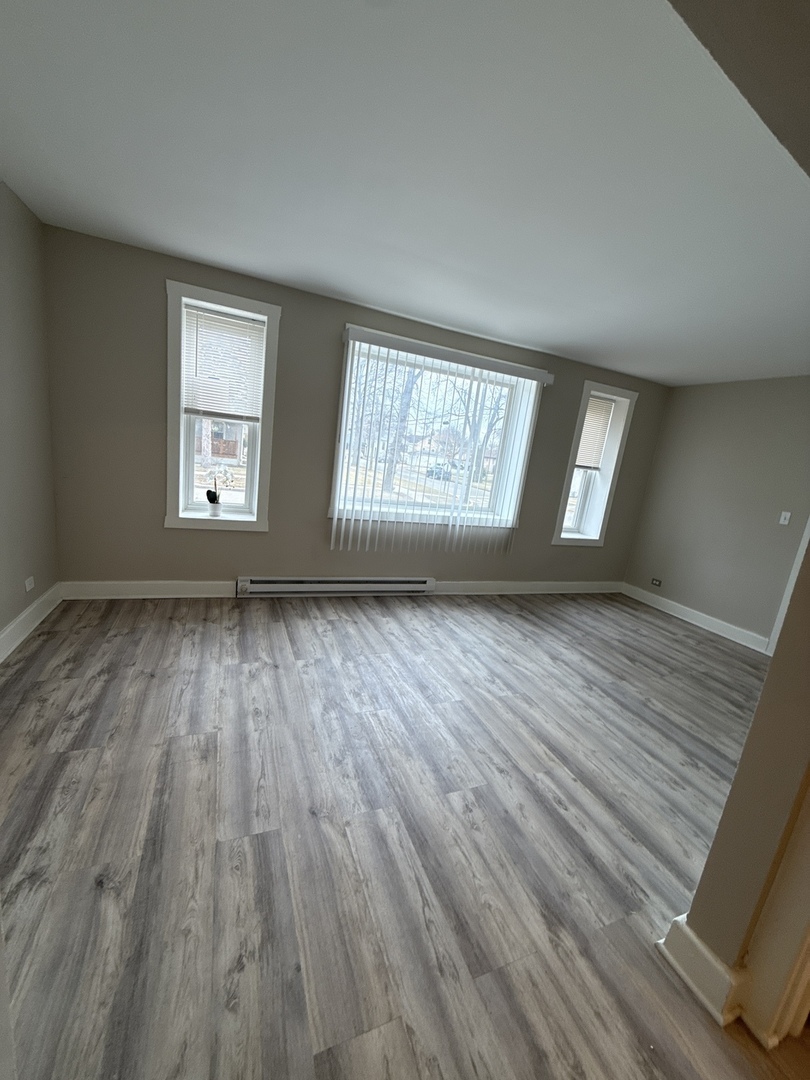 1846 S 15th Avenue, Broadview, IL 60155