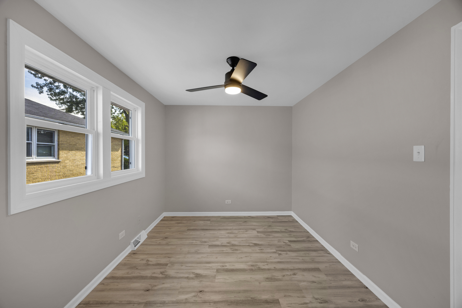 97 W 29th Street, South Chicago Heights, IL 60411