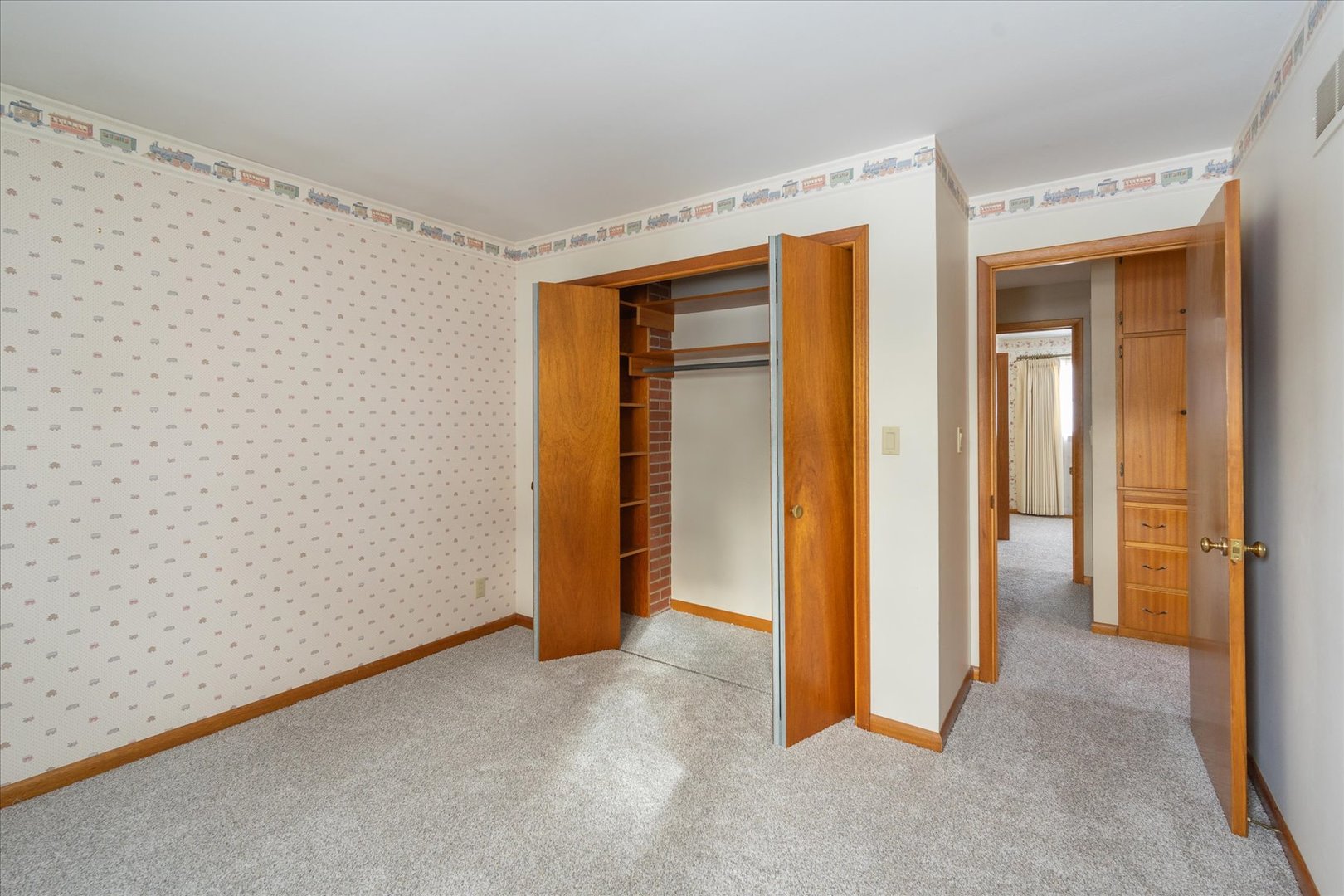 708 E Thompson Street, Princeton, IL 61356