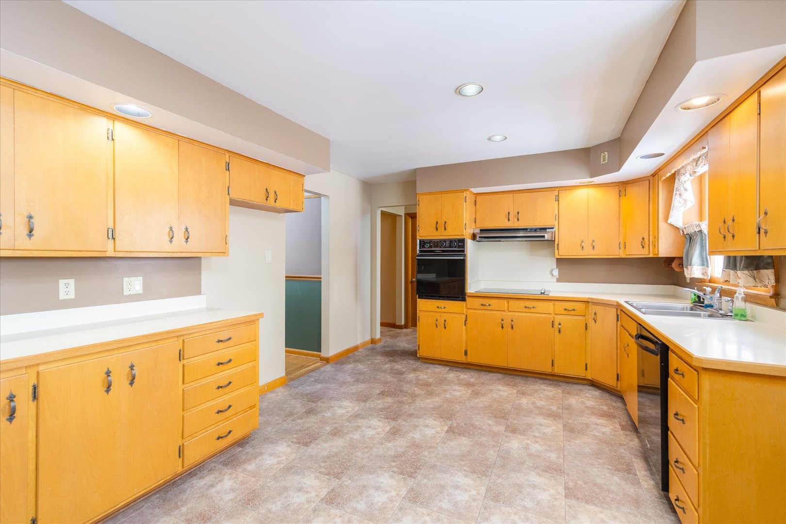 708 E Thompson Street, Princeton, IL 61356