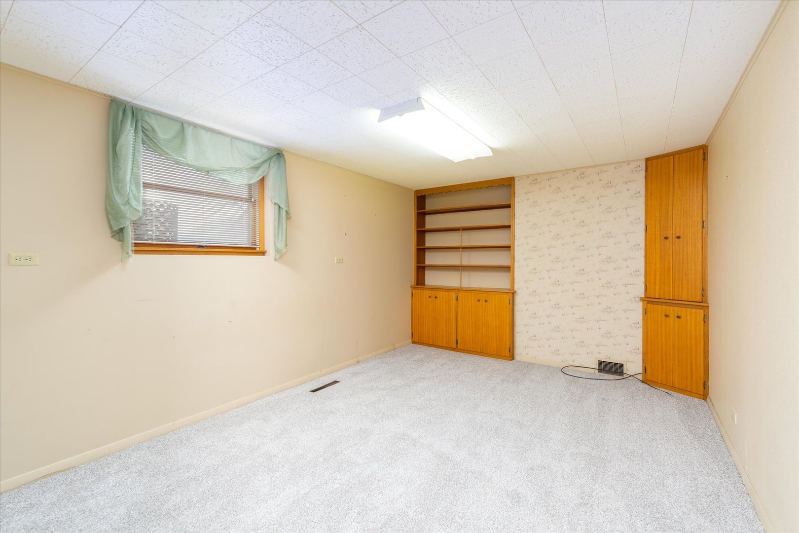 708 E Thompson Street, Princeton, IL 61356