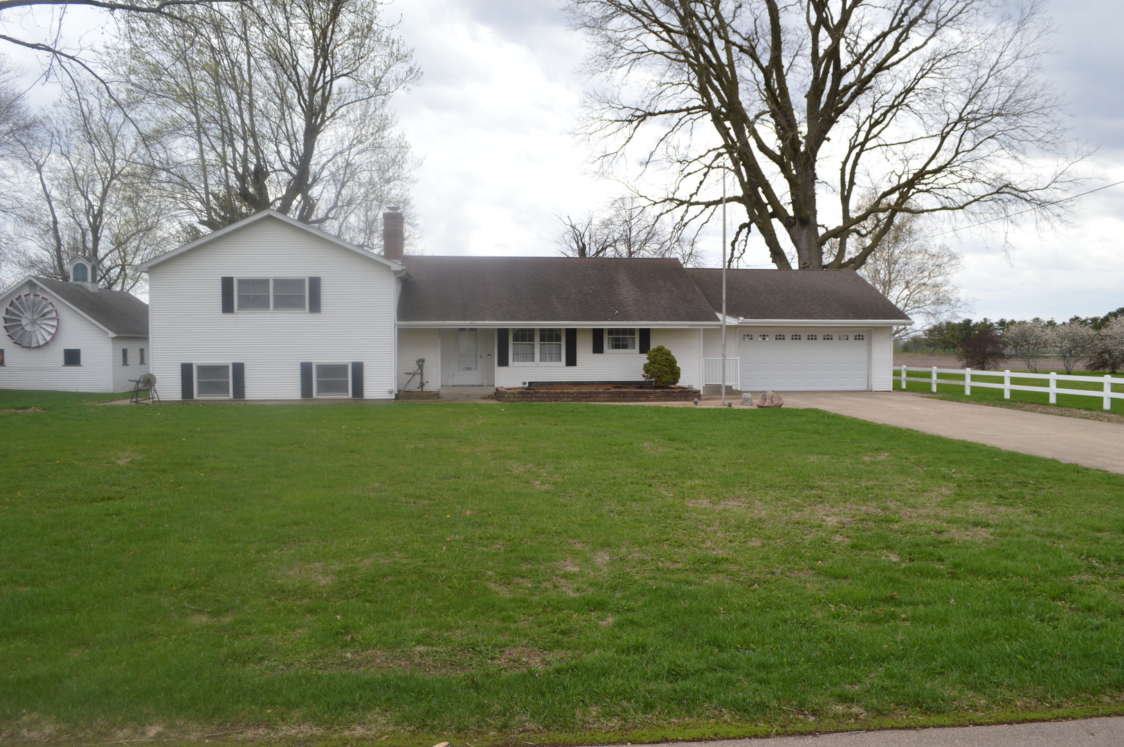708 E Thompson Street, Princeton, IL 61356