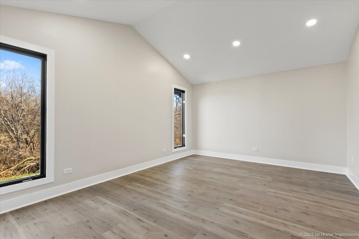 17201 Bennett Avenue, South Holland, IL 60473