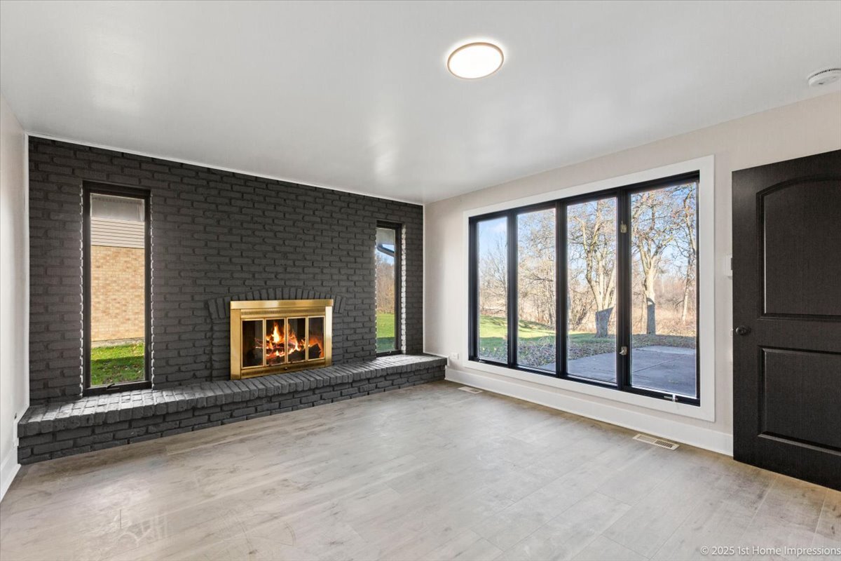 17201 Bennett Avenue, South Holland, IL 60473