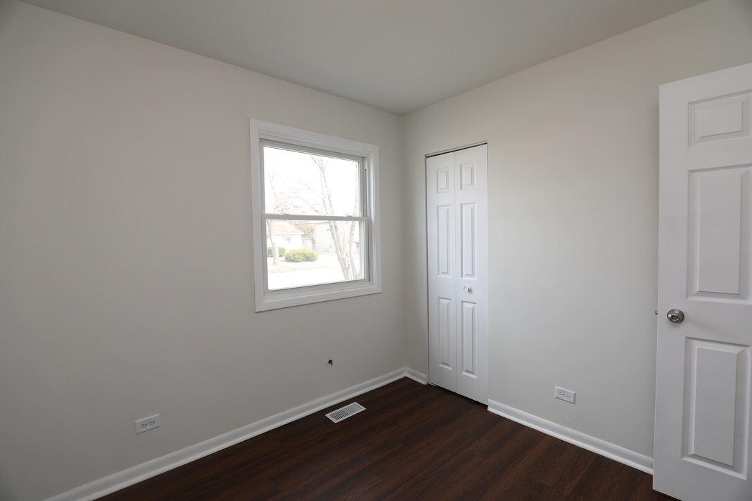 17306 Peach Grove Lane, Hazel Crest, IL 60429