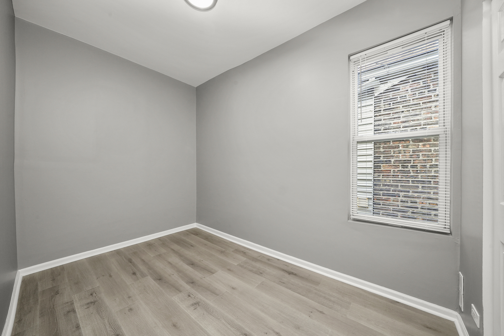 3328 S Damen Avenue, Chicago, IL 60608