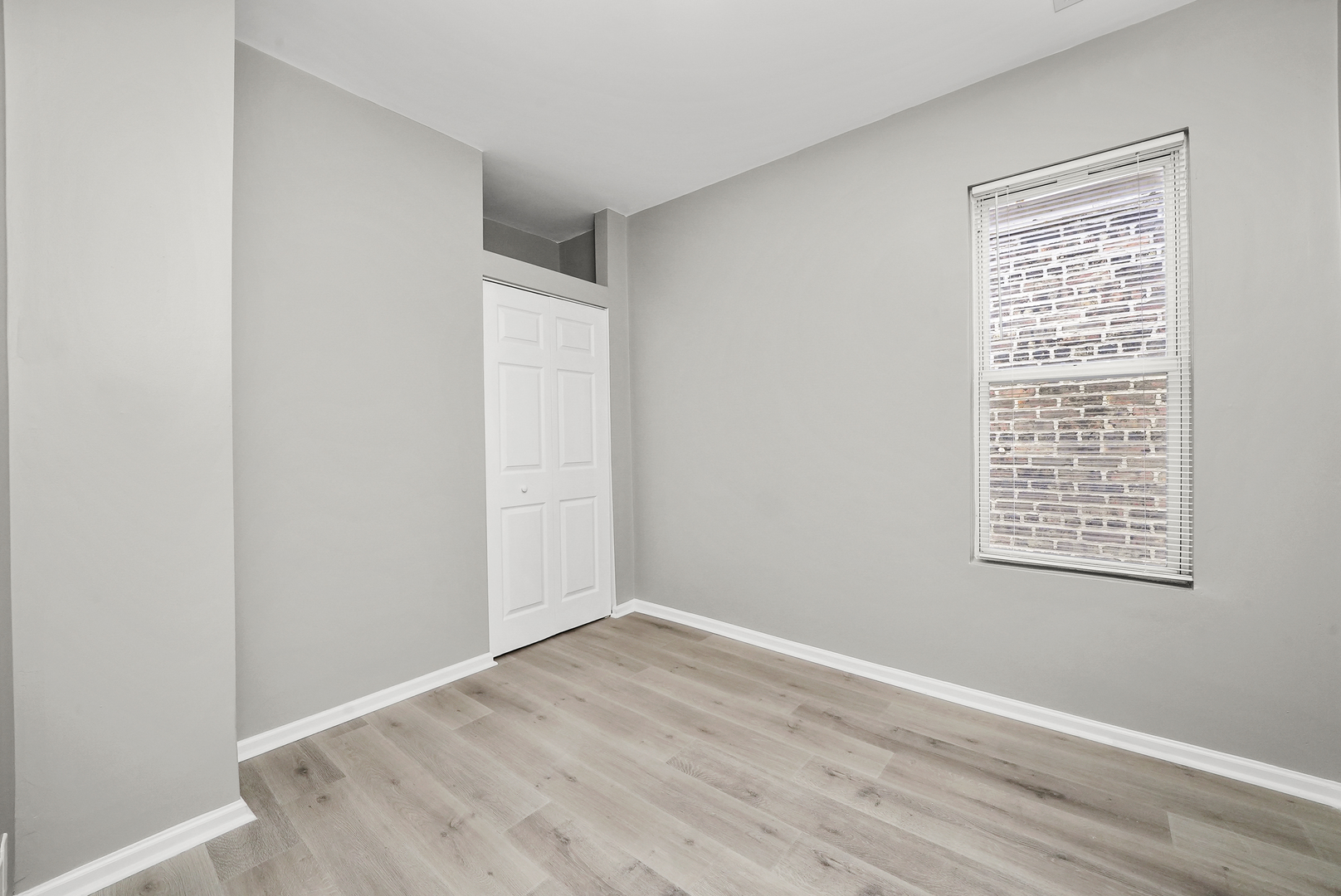 3328 S Damen Avenue, Chicago, IL 60608