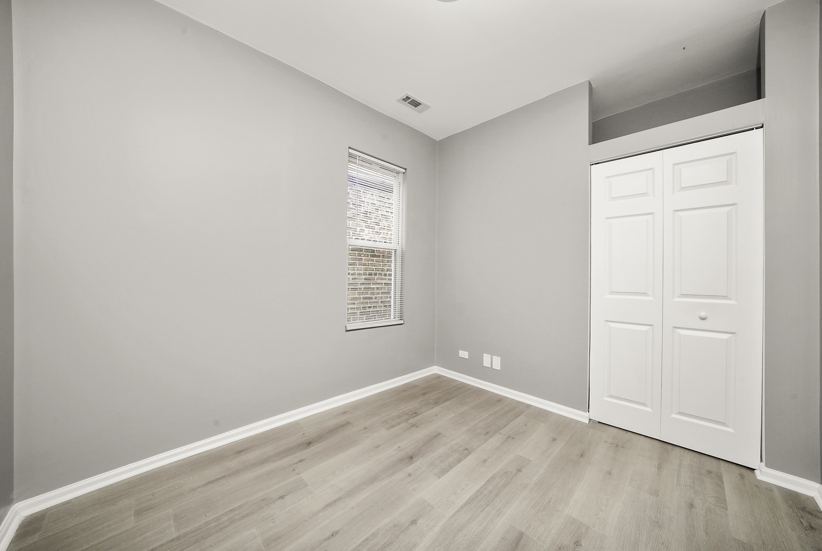 3328 S Damen Avenue, Chicago, IL 60608