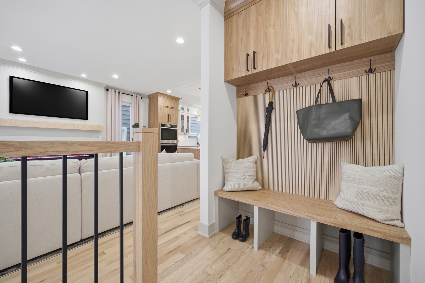 4910 N Austin Avenue, Chicago, IL 60630