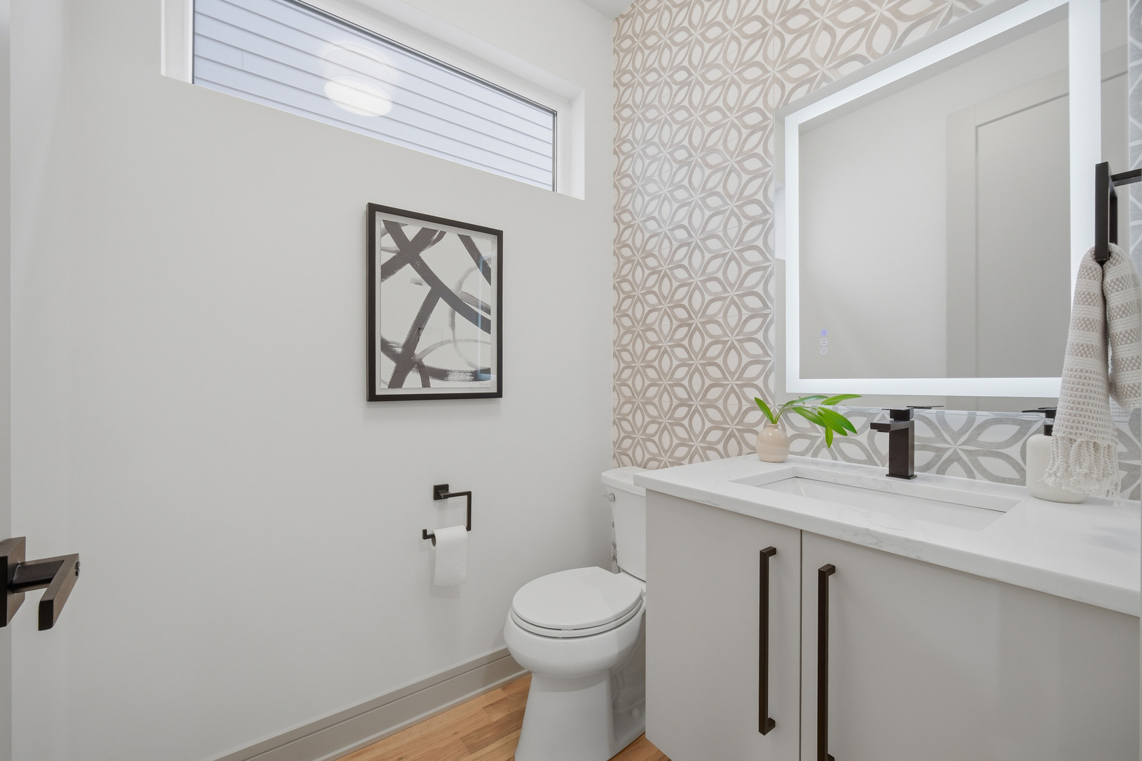 4910 N Austin Avenue, Chicago, IL 60630