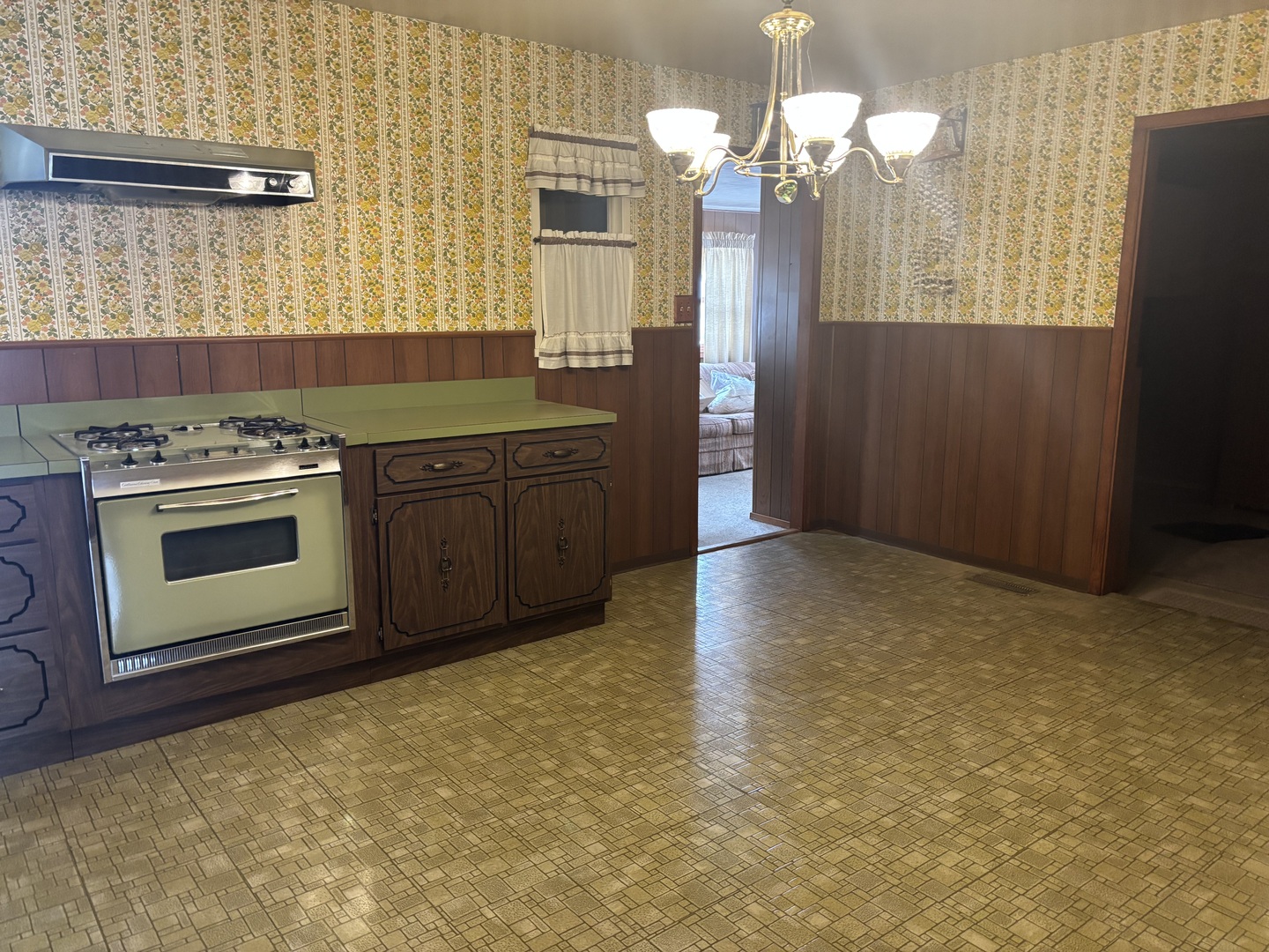 71 227th Place, Steger, IL 60475