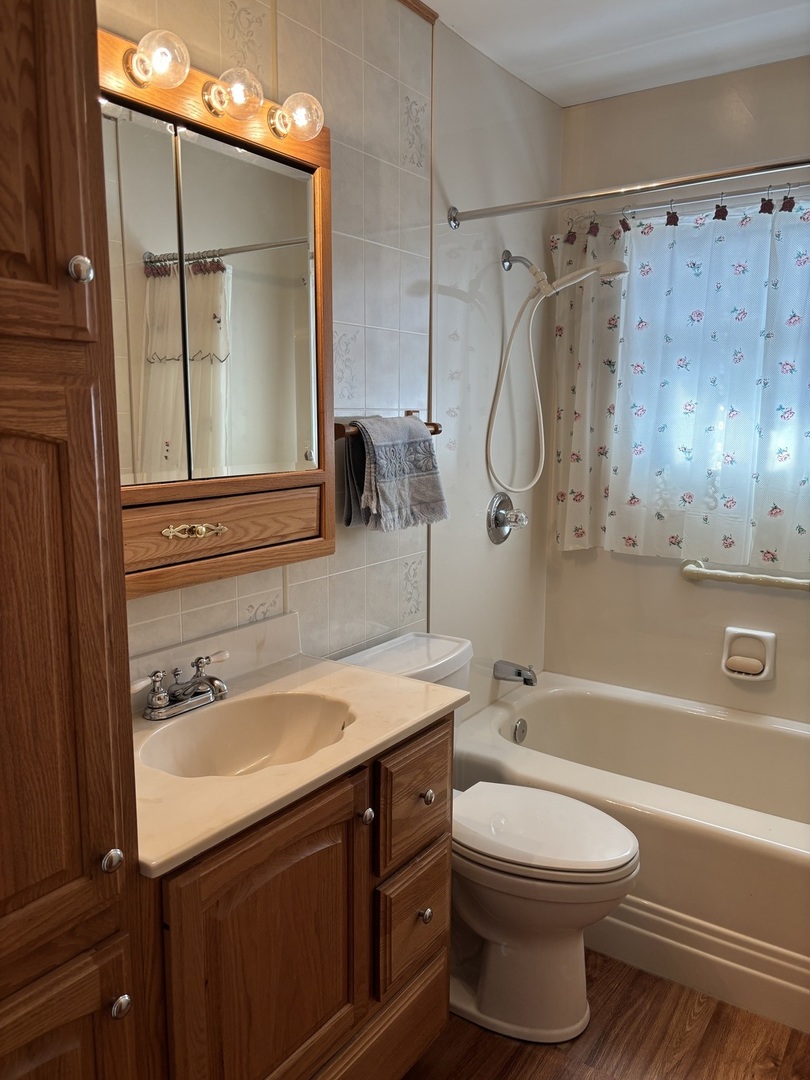 71 W 227th Place, Steger, IL 60475