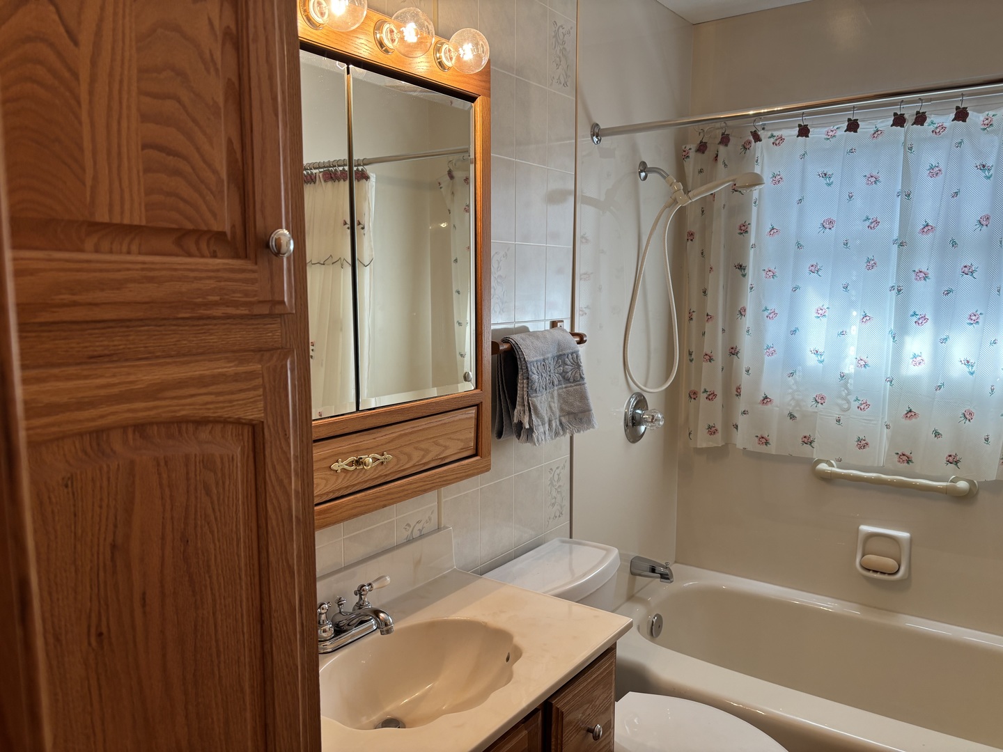 71 W 227th Place, Steger, IL 60475