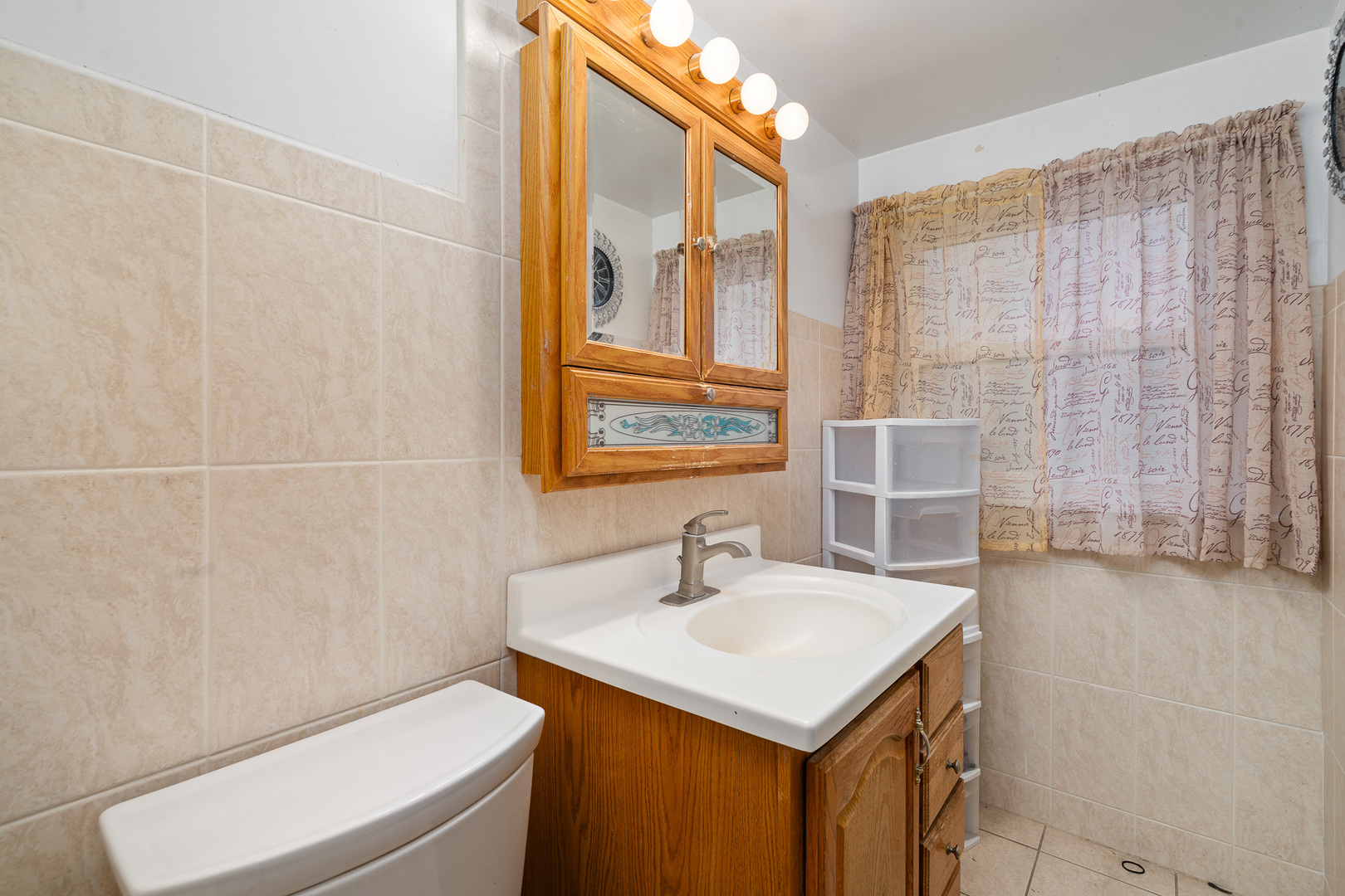 11305 S Central Park Avenue, Chicago, IL 60655