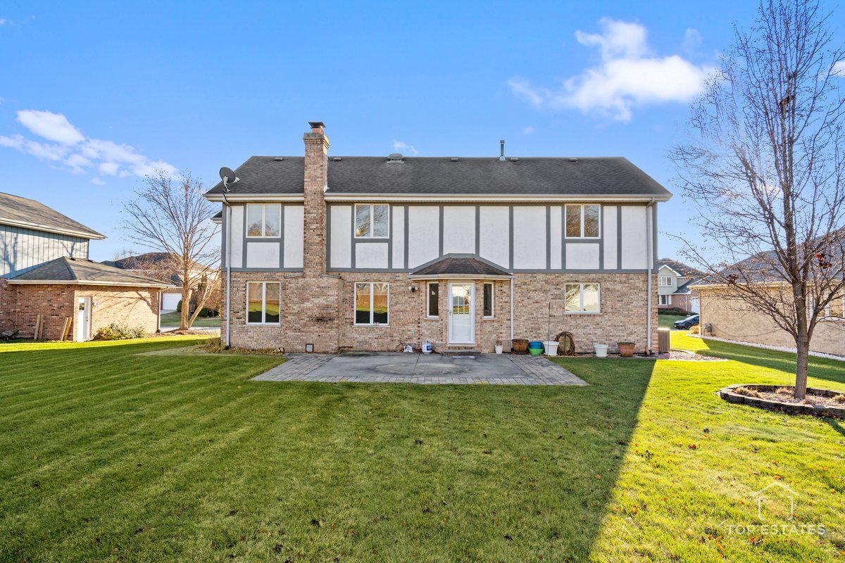 13124 W Beaver Lake Drive, Homer Glen, IL 60491