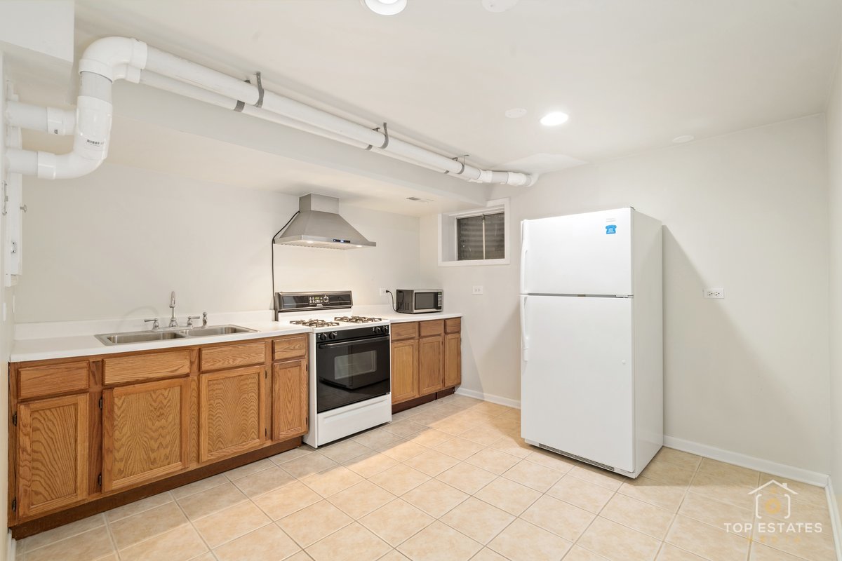 13124 W Beaver Lake Drive, Homer Glen, IL 60491