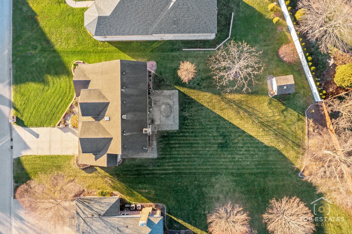 13124 W Beaver Lake Drive, Homer Glen, IL 60491