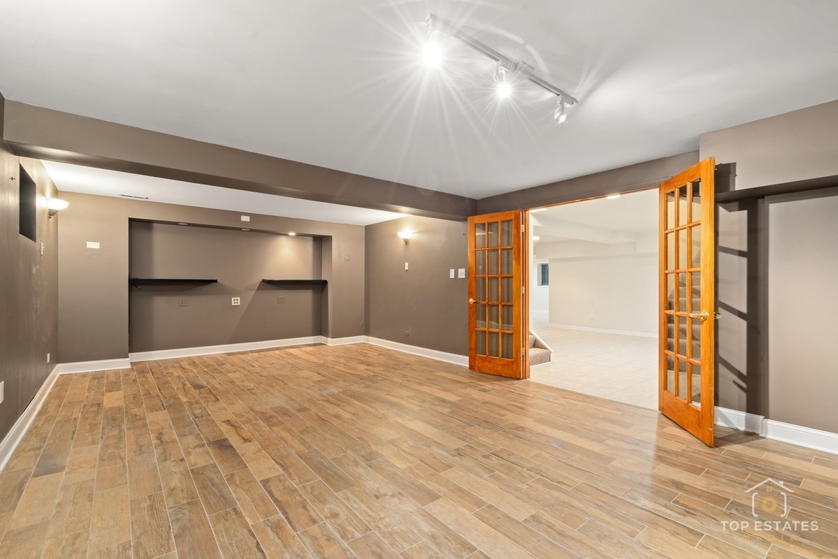 13124 W Beaver Lake Drive, Homer Glen, IL 60491