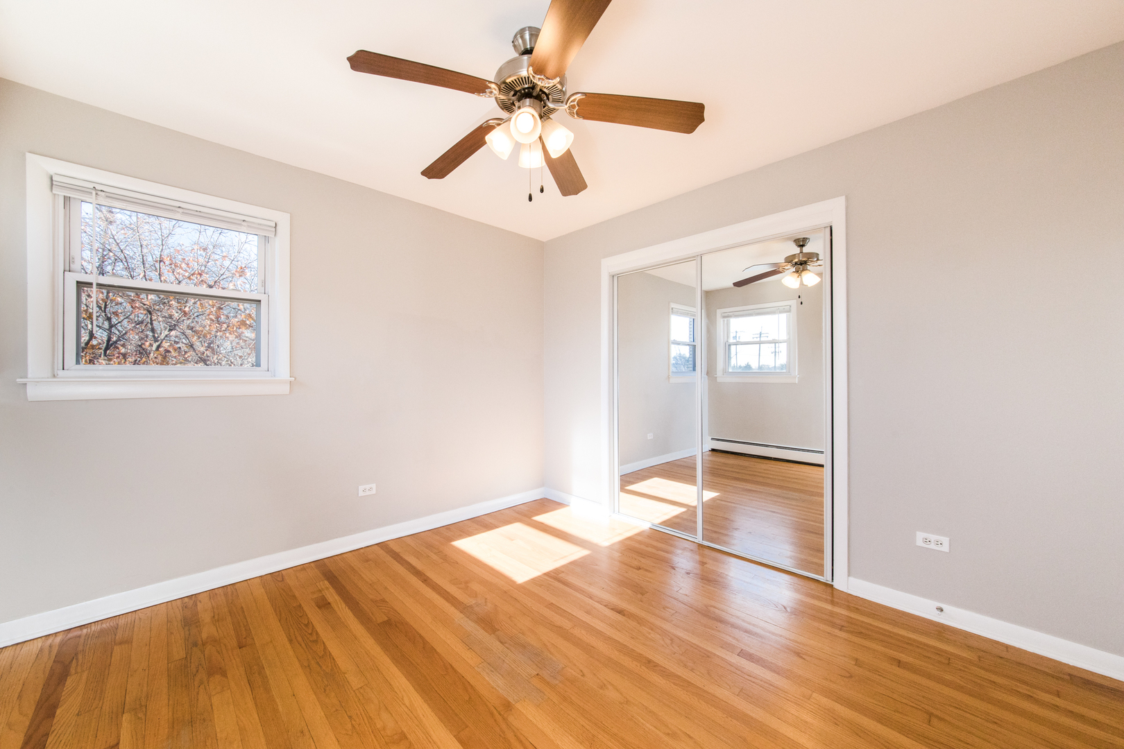 2245 Des Plaines Avenue #B, North Riverside, IL 60546