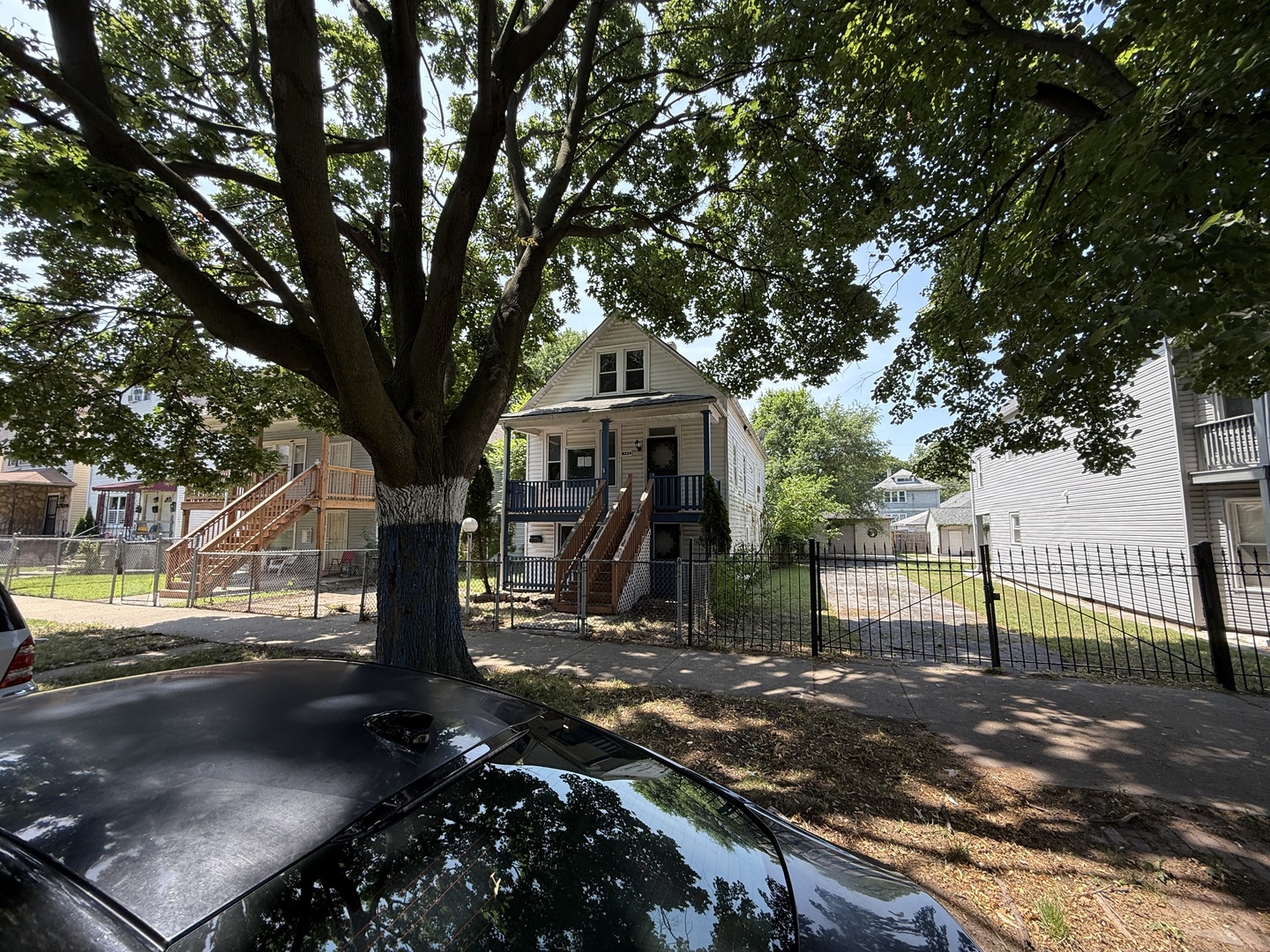 8324 S Kingston Avenue, Chicago, IL 60617