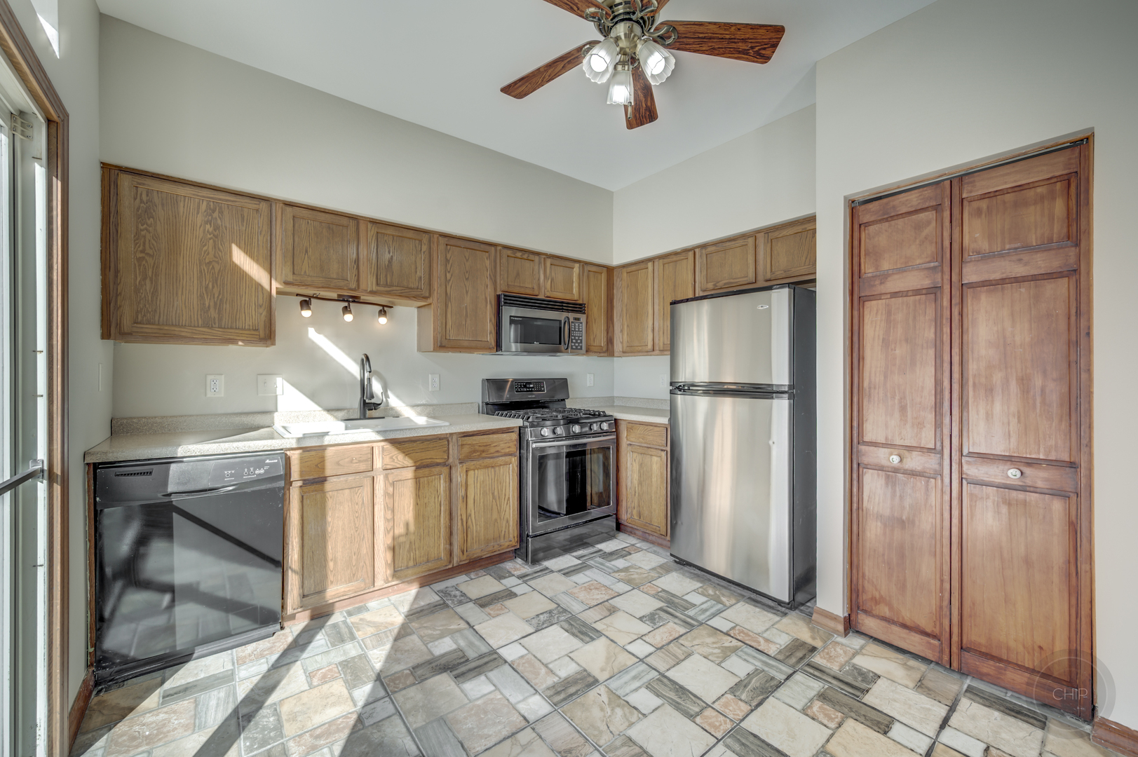 14036 S Oregon Drive, Plainfield, IL 60544