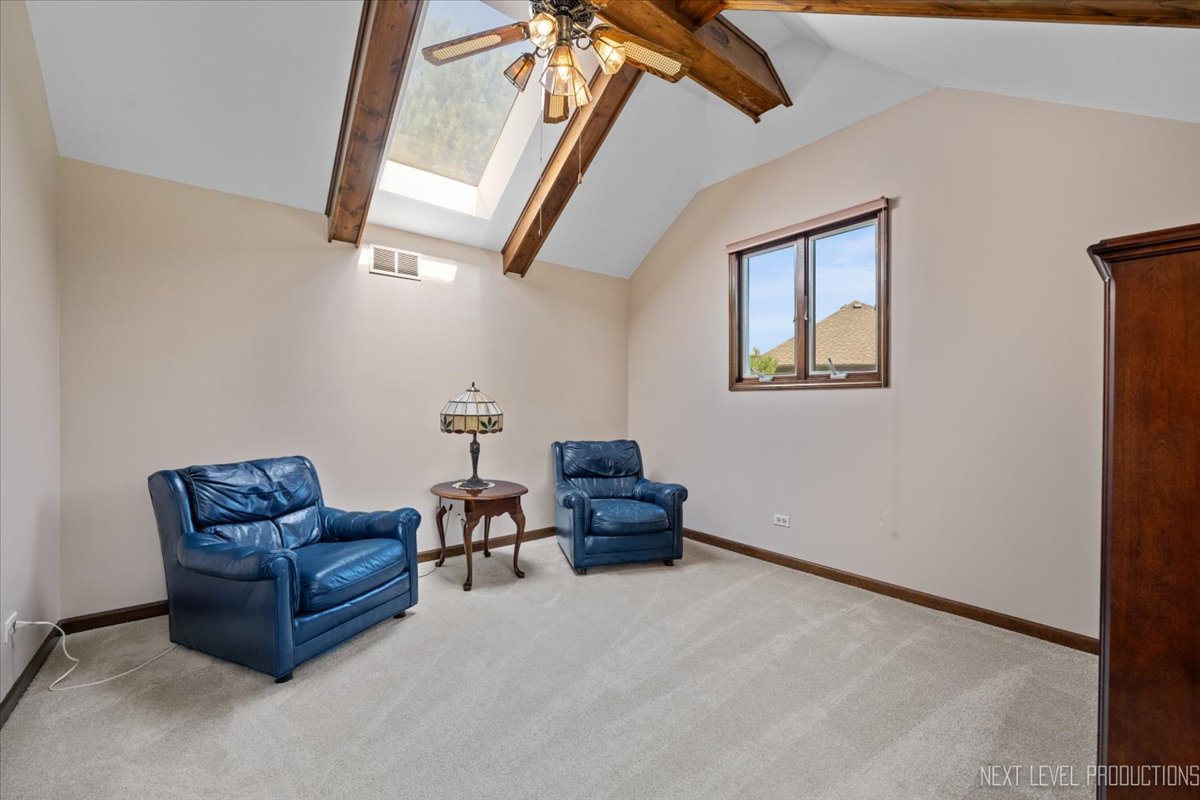 2575 River Woods Drive, Naperville, IL 60565