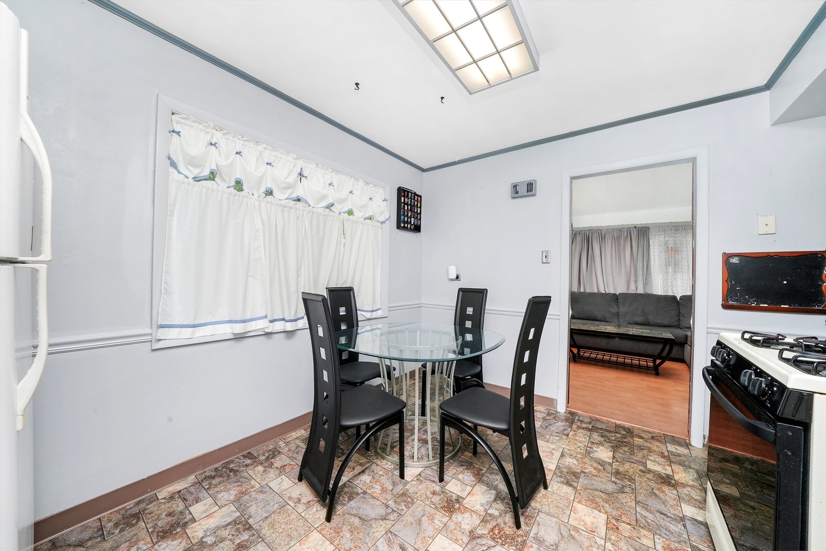 323 Shawnee Street, Park Forest, IL 60466